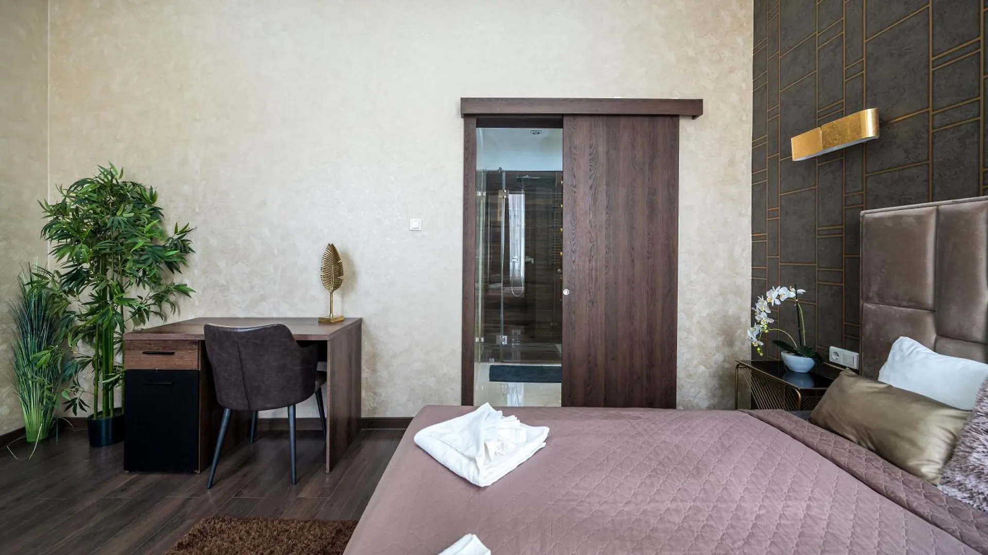 Luxury Dream With A Sauna In The Center Budapest Apartment